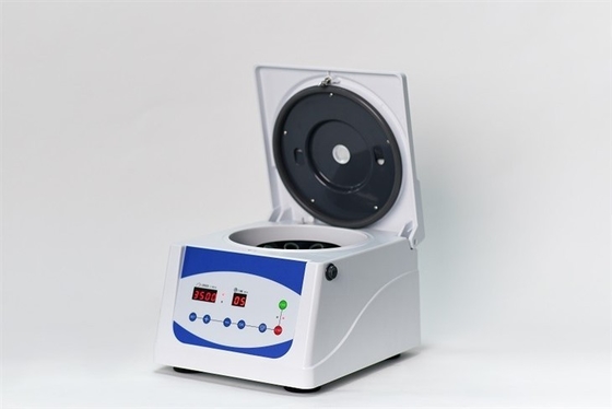 Centrifugeuse portable à basse vitesse de 8x15 ml à faible bruit de 4000 tr / min
