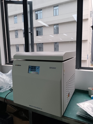 8 000 r/min 24*5 ml Capacité Centrifugeuse automatique à basse vitesse GR-600C