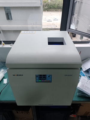 8 000 r/min 24*5 ml Capacité Centrifugeuse automatique à basse vitesse GR-600C