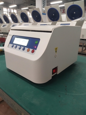 Petite taille à grande vitesse mini centrifugeuse max 16500 tours par minute 24 tubes de placement