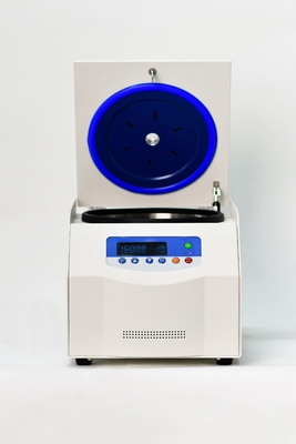 Centrifugeuse à grande vitesse avec des rotors polyvalents