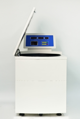Centrifugeuse verticale de capacité 4L avec système de réfrigération offrant un contrôle précis de la température de - 20 °C à + 40 °C pour la séparation sensible des échantillons